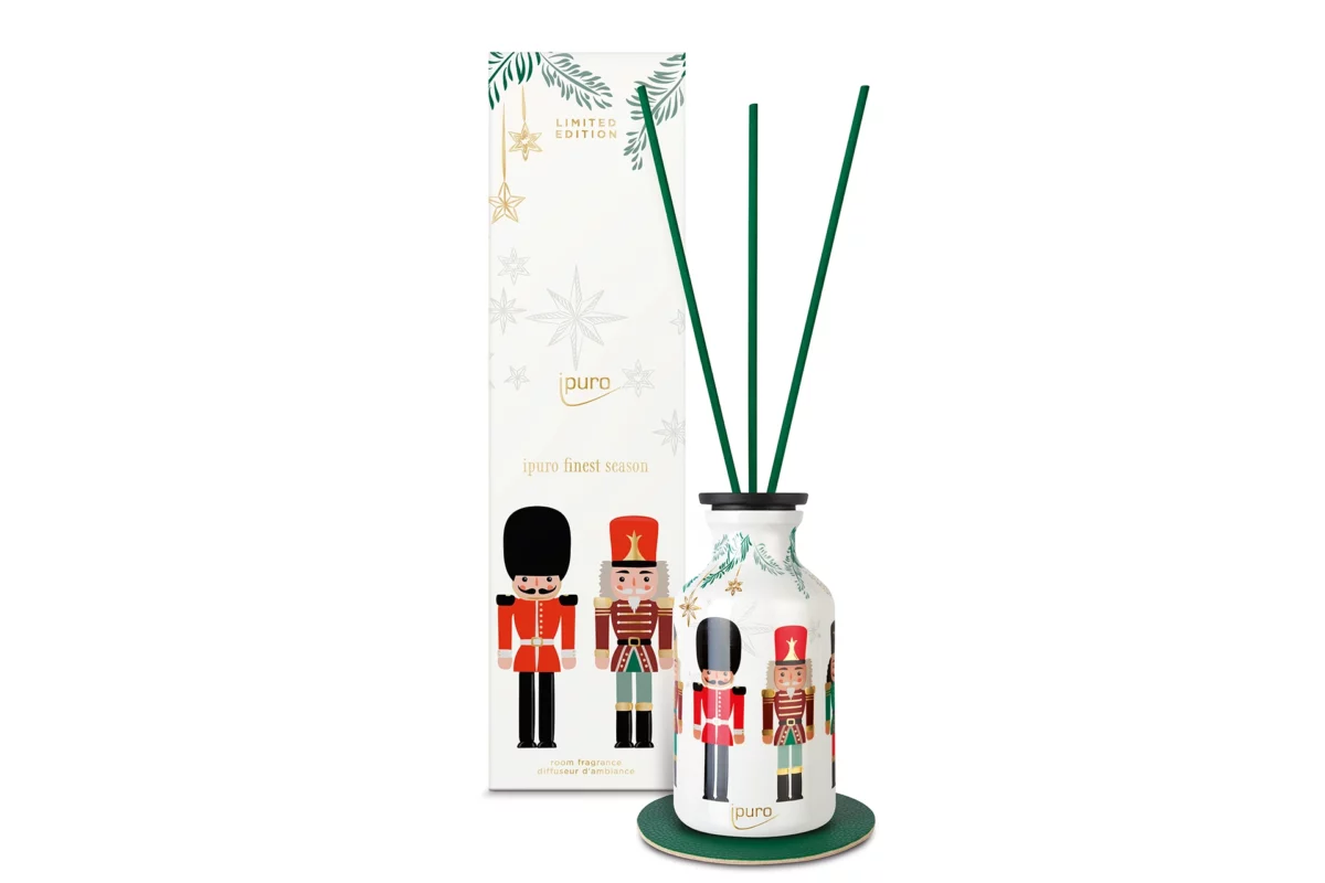 Ipuro_xmas_room scent_240ml_finest season